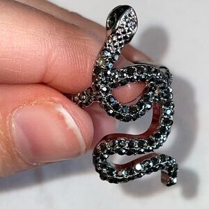 Rhinestone Snake Ring - Black Crystal Coiled Design